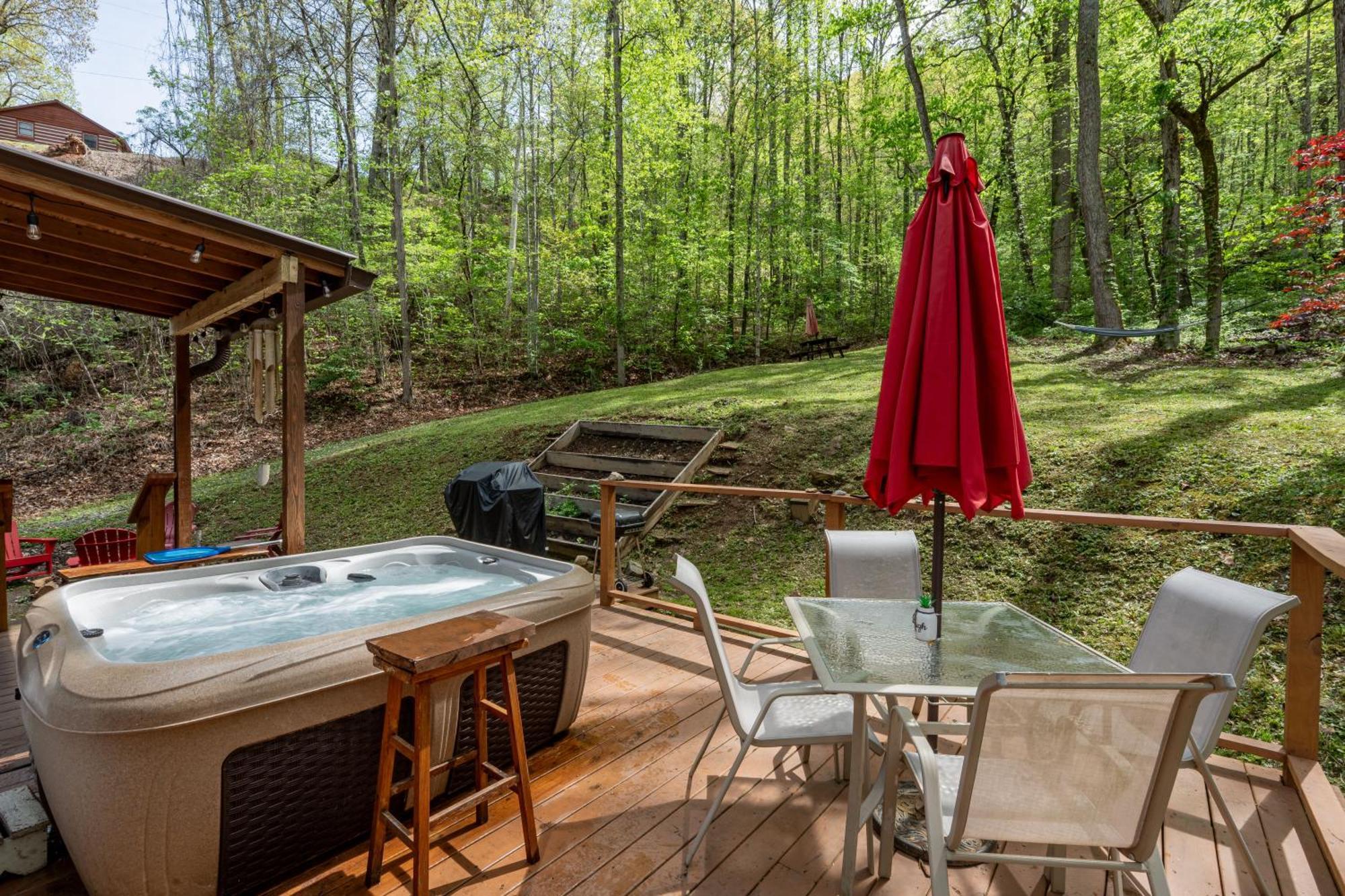 Holiday home The Mountain Forager Cabin, Bryson Nc