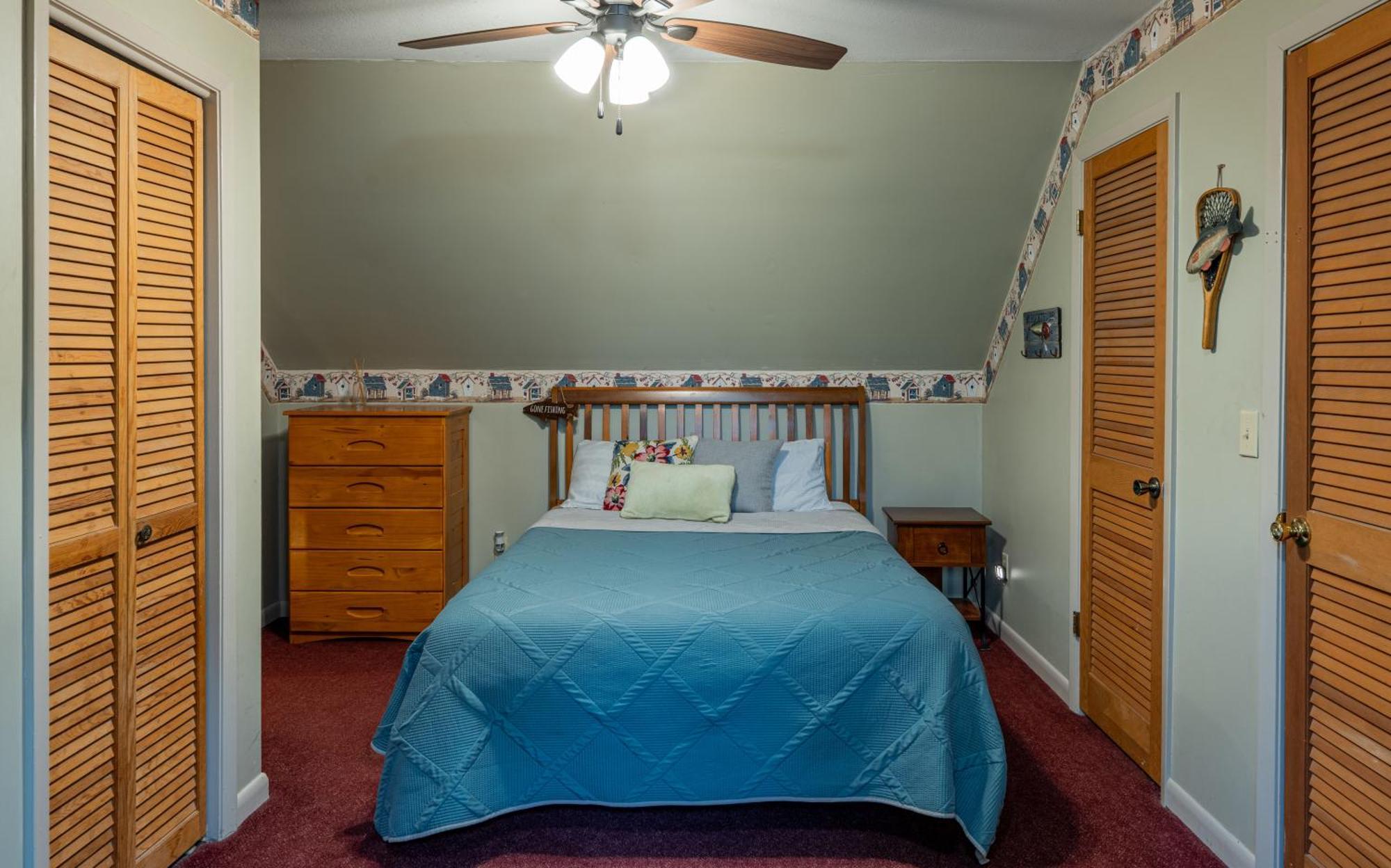 The Mountain Forager Cabin, Bryson Nc * Bryson City