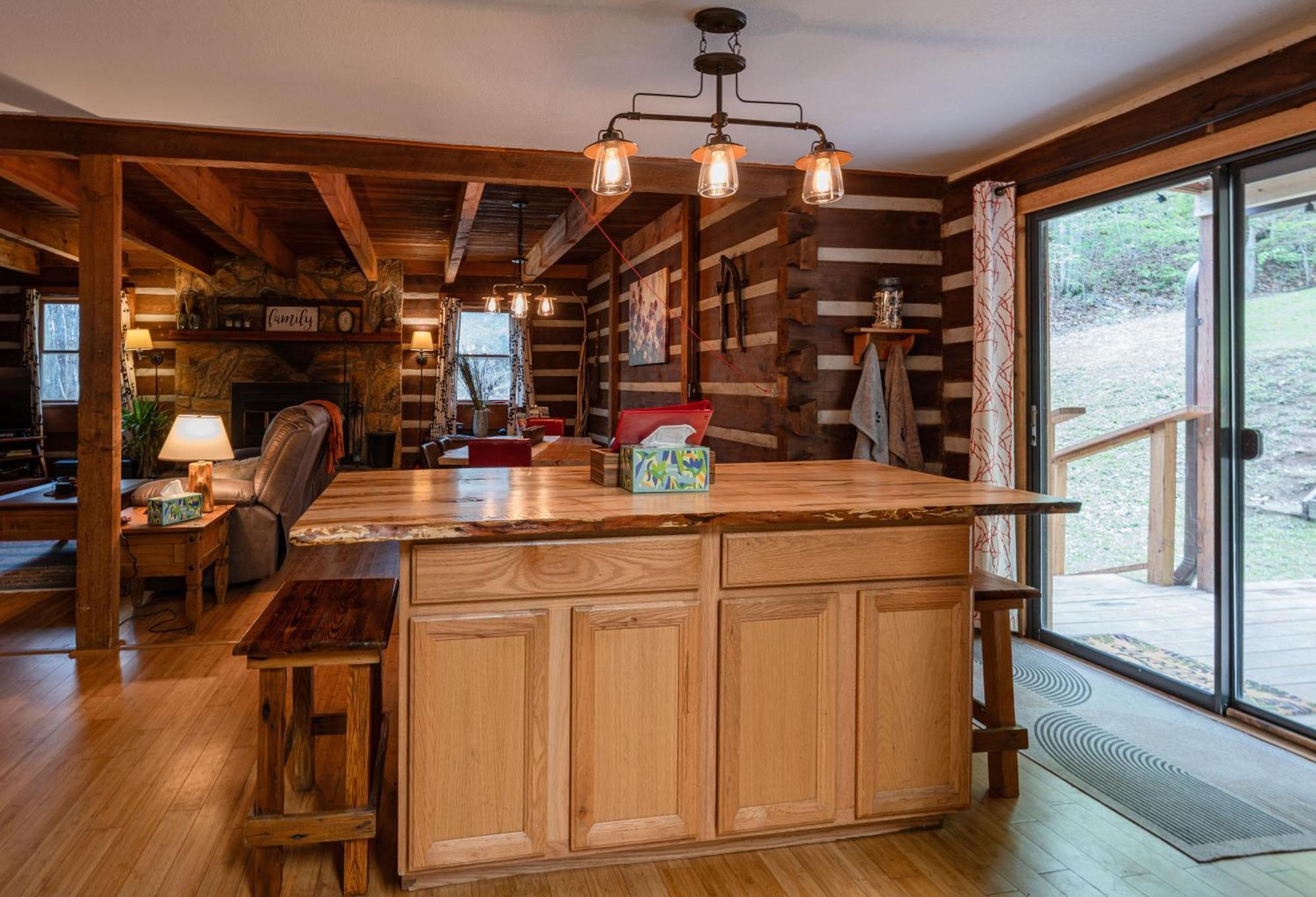 The Mountain Forager Cabin, Bryson Nc