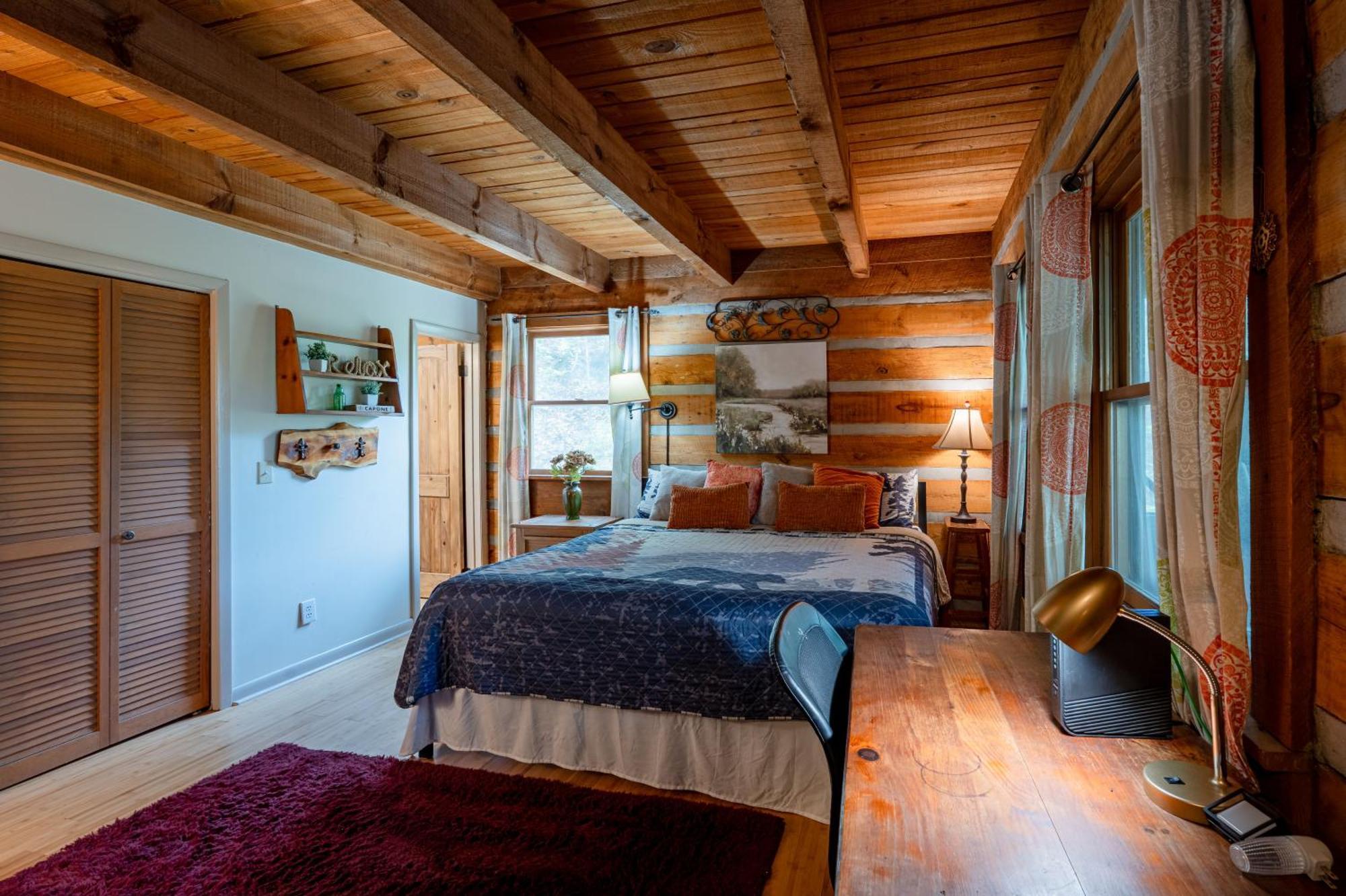 The Mountain Forager Cabin, Bryson Nc *